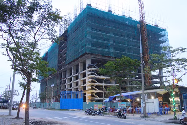 Bộ Xây dựng thừa nhận vẫn tồn tại tình trạng vi phạm trật tự xây dựng từ công trình nhỏ đến dự án lớn.