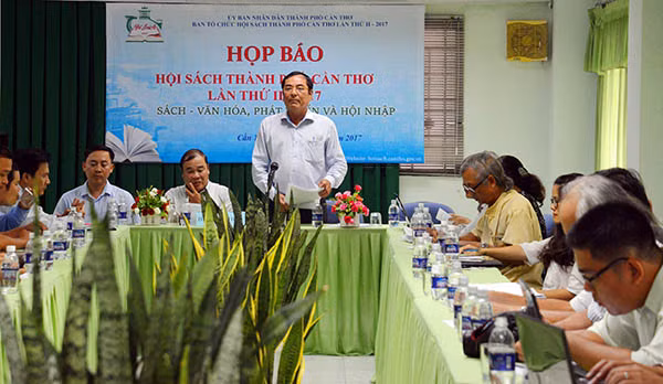 Hội sách TP Cần Thơ có hơn 195.000 tên sách với gần 2,3 triệu bản sách trưng bày.