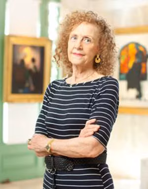 Bà Judy Goffman Cutler. Bà Judy Goffman Cutler.