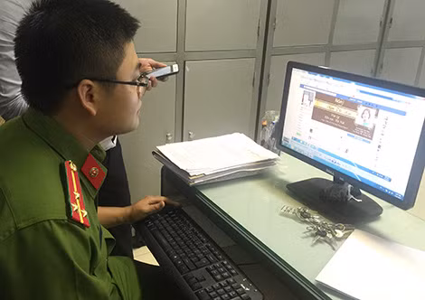 Cảnh sát truy tìm người phụ nữ tung tin “máy bay rơi ở Nội Bài”.