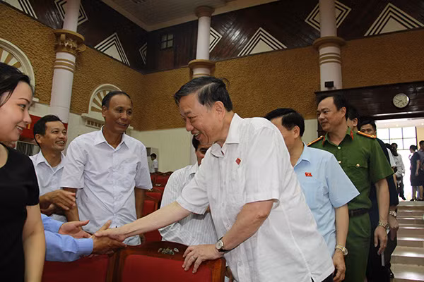 Bộ trưởng Tô Lâm tại buổi tiếp xúc cử tri huyện Gia Bình, Bắc Ninh.