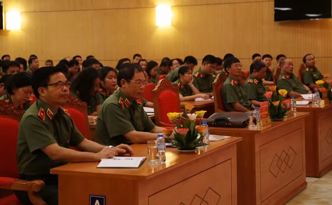 Các đại biểu tham dự Hội nghị.