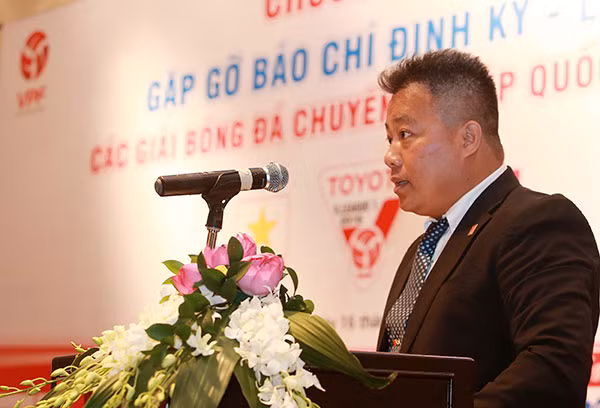 Trưởng giải Nguyễn Minh Ngọc phải chính thức lên tiếng trước dư luận về những quyết định gây phẫn nộ dư luận của Ban Trọng tài Quốc gia. Ảnh: H.M.