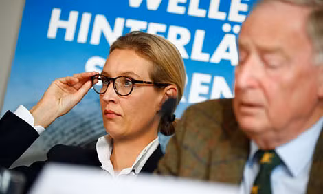 Alice Weidel và Alexander Gauland, 2 ứng cử viên hàng đầu của đảng AfD. Alice Weidel và Alexander Gauland, 2 ứng cử viên hàng đầu của đảng AfD.