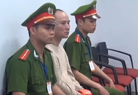 PC52 Hà Nội trao trả một đối tượng truy nã đặc biệt cho Công an Trung Quốc. PC52 Hà Nội trao trả một đối tượng truy nã đặc biệt cho Công an Trung Quốc.