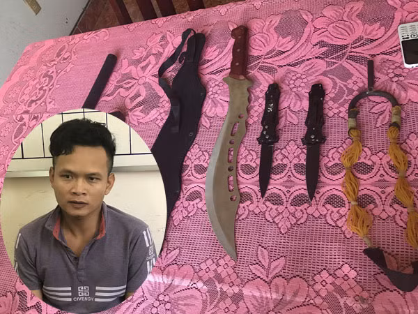 Đối tượng cùng tang vật của vụ án. Đối tượng cùng tang vật của vụ án.