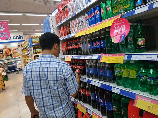 Coca - cola, doanh nghiệp FDI bị cơ quan thuế đưa vào nghi án chuyển giá từ nhiều năm nay. Coca - cola, doanh nghiệp FDI bị cơ quan thuế đưa vào nghi án chuyển giá từ nhiều năm nay.