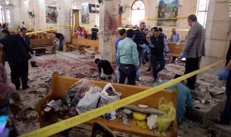 Hiện trường vụ tấn công sát hại 29 người Thiên Chúa giáo Coptic ở Ai Cập ngày 27-5 vừa qua.