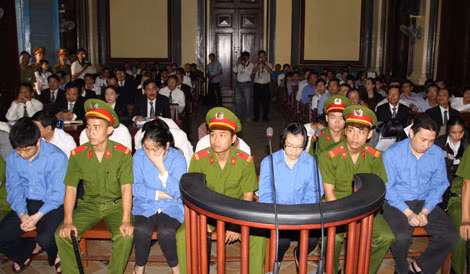 Các bị cáo tại phiên tòa ngày 30/12. Các bị cáo tại phiên tòa ngày 30/12.