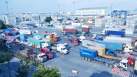 Mở rộng cầu, đường vào cảng Cát Lái không hiệu quả trước sức ép gia tăng phương tiện