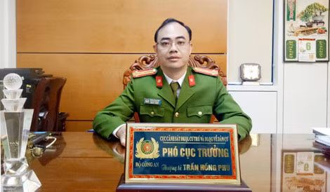 Thượng tá Trần Hồng Phú.