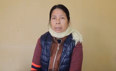Đối tượng Nguyễn Thị Hàn thừa nhận hành vi hành hạ bé gái tại cơ quan Công an.