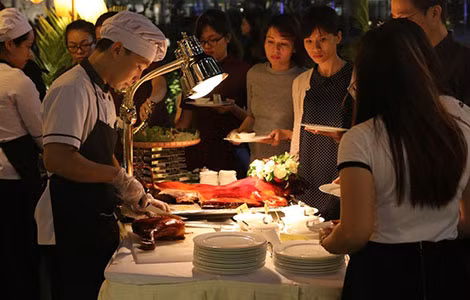 Tiệc Buffet trong không gian ngập tràn âm nhạc