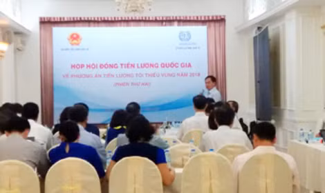 Toàn cảnh phiên họp.