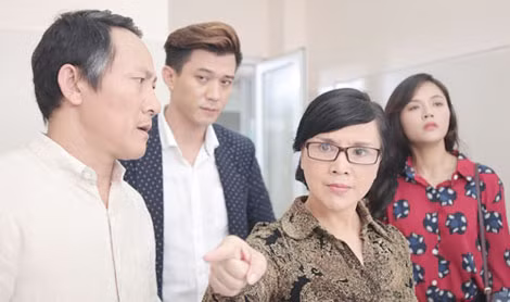 Phim “Ngược chiều nước mắt” đề cập đến nhiều vấn đề trong gia đình hiện đại.