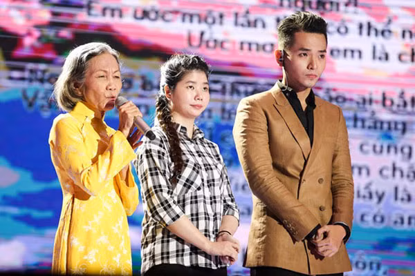 Em gái khuyết tật, nhân vật chính trong ca khúc "Đã có anh hai"của Phạm Hồng Phước xuất hiện trên sân khấu "Sing my song - Bài hát hay nhất".