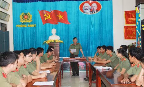 Một buổi họp án của Phòng An ninh điều tra Công an tỉnh Đắk Lắk.