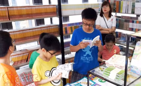 Cần có thêm những cuốn sách hay về đề tài lịch sử dành cho trẻ em. Cần có thêm những cuốn sách hay về đề tài lịch sử dành cho trẻ em.