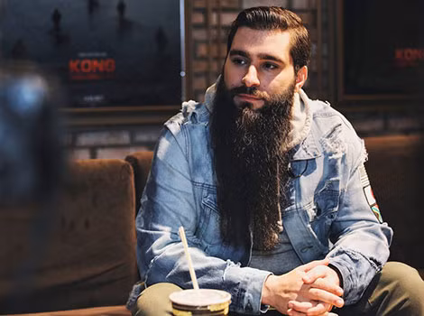 Đạo diễn Jordan Vogt - Roberts - Đại sứ du lịch Việt Nam được biết đến nhờ bộ phim "Kong - Đảo đầu lâu".