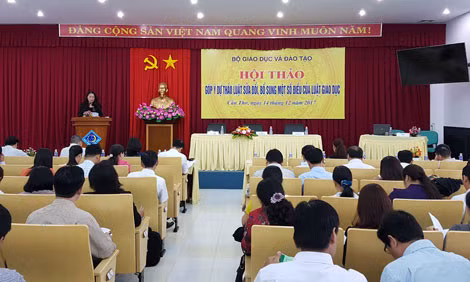 Các đại biểu tham dự Hội thảo.