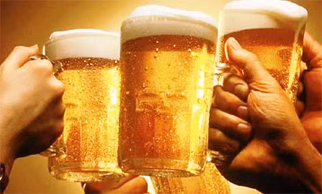 Cảnh ăn nhậu ngày càng “phát triển'' ở nước ta. Cảnh ăn nhậu ngày càng “phát triển'' ở nước ta.