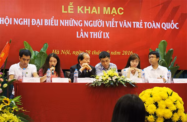 Hội nghị “Những người viết văn trẻ toàn quốc lần thứ IX” có sự tham gia của trên 100 cây bút.