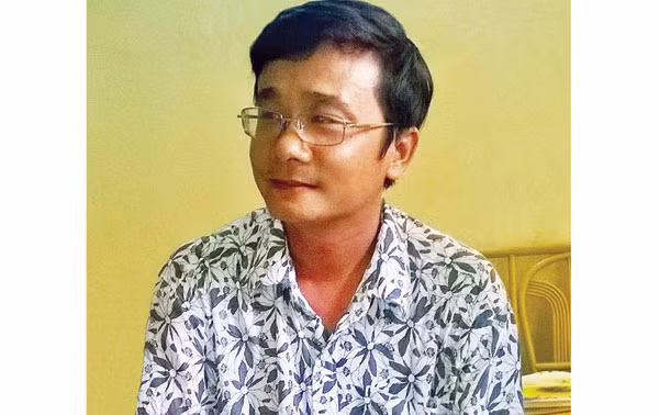 Nhà thơ Lê Thiếu Nhơn. Nhà thơ Lê Thiếu Nhơn.