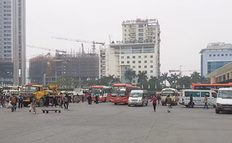 Bến xe khách Mỹ Đình đã trở lại hoạt động thường ngày, không còn cảnh hành khách nháo nhác vì không bắt được xe.