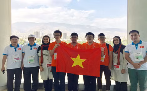 Đoàn học sinh Việt Nam dự thi Olympic Tin học quốc tế 2017. Đoàn học sinh Việt Nam dự thi Olympic Tin học quốc tế 2017.