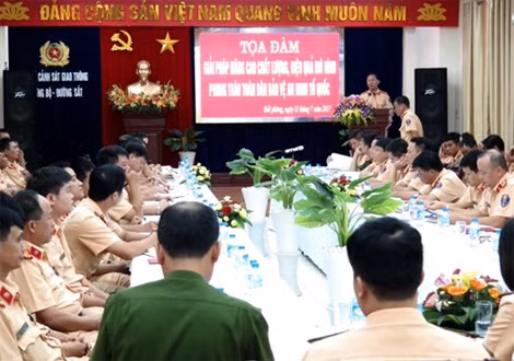 Quang cảnh cuộc tọa đàm.