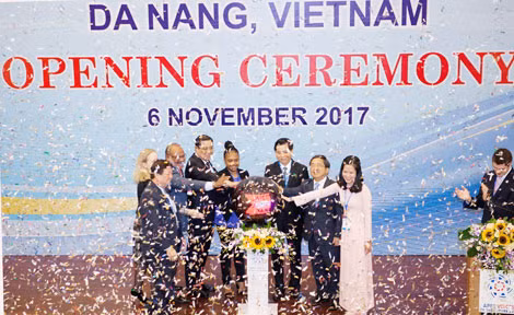 Diễn đàn Tiếng nói tương lai APEC được tổ chức từ ngày 6 đến hết ngày 11-11 nhân Tuần lễ cấp cao APEC 2017. Diễn đàn Tiếng nói tương lai APEC được tổ chức từ ngày 6 đến hết ngày 11-11 nhân Tuần lễ cấp cao APEC 2017.