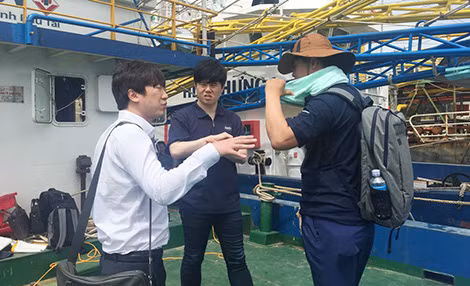 Các chuyên gia Hàn Quốc sẽ gặp gỡ bà con ngư dân để hướng dẫn, tập huấn thêm cho ngư dân về vận hành máy tàu.