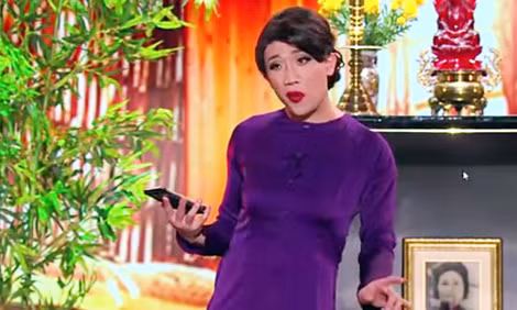 Hồi tháng 6/2016, Trấn Thành từng bị phạt hơn 32 triệu đồng vì diễn tác phẩm "Tô Nguyệt Ánh Remix" phản cảm. Hồi tháng 6/2016, Trấn Thành từng bị phạt hơn 32 triệu đồng vì diễn tác phẩm "Tô Nguyệt Ánh Remix" phản cảm.