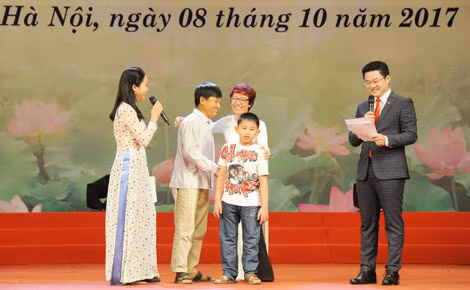 Chị Trần Mai Anh giao lưu tại chương trình.