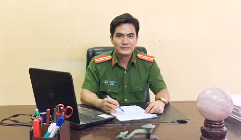 Thiếu tá Trịnh Văn Phong.