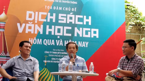 Quang cảnh buổi tọa đàm “Dịch sách văn học Nga hôm qua và hôm nay”.
