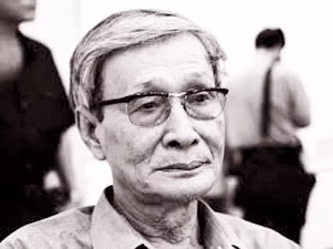 Nhà văn Nguyễn Xuân Khánh.