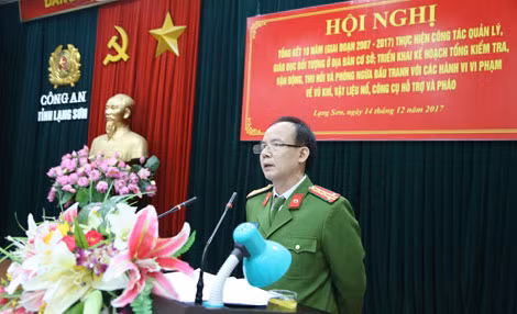 Đại tá Đinh Mạnh Toàn - Phó Cục trưởng Cục C64 Bộ công an phát biểu tại hội nghị