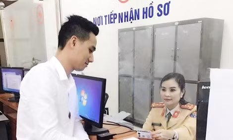 Nữ Đại úy Công an đam mê nghề báo ảnh 3