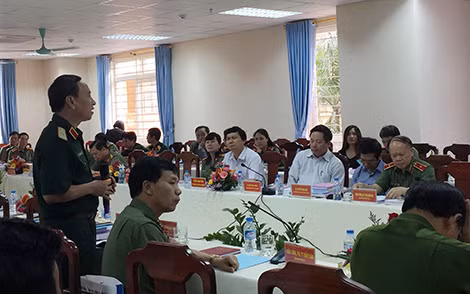 Các đại biểu thảo luận tại Hội thảo. Các đại biểu thảo luận tại Hội thảo.