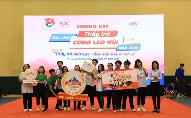 Đội được giải Nhất