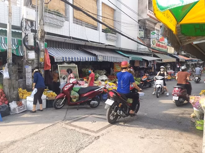 Các chợ truyền thống hoạt động phải đảm bảo các quy định phòng, chống dịch.