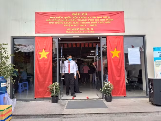 Khu vực bỏ phiếu số 2 tại Chung cư Bộ Công an, phường An Khánh, TP Thủ Đức.