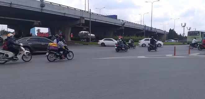 Người dân cảnh giác với những cuộc điện thoại gọi đến mạo danh cơ quan chức năng để lừa đảo.