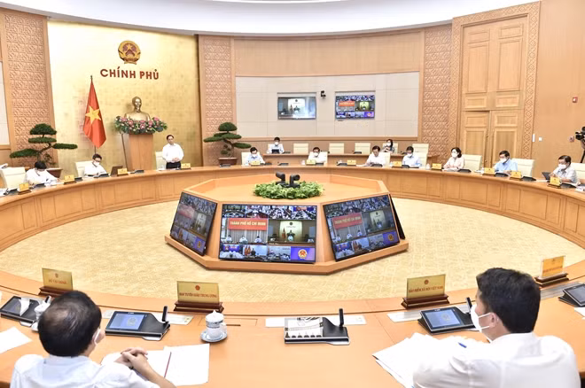 Thủ tướng Phạm Minh Chính chỉ đạo tại cuộc họp. Ảnh: Chinhphu.vn