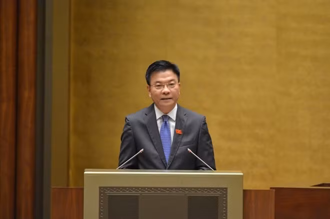 Bộ trưởng Bộ Tư pháp Lê Thành Long