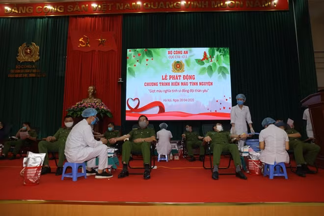 CBCS lực lượng cảnh sát quản lý giam giữ tham gia hiến máu