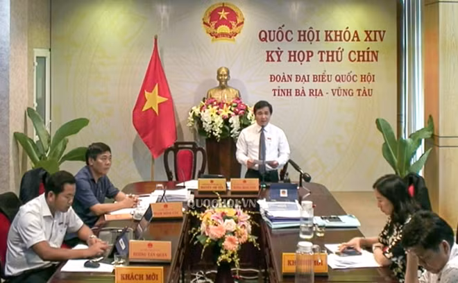 Đại biểu Dương Minh Tuấn phát biểu