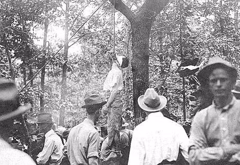 Leo Frank bị hành hình. Leo Frank bị hành hình.