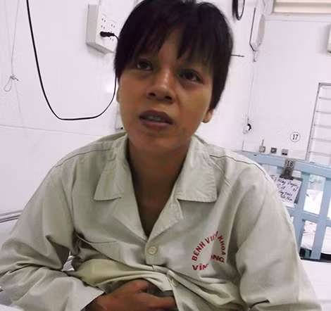 Sản phụ Duyên - mẹ cháu bé kể lại đêm xảy ra sự việc.